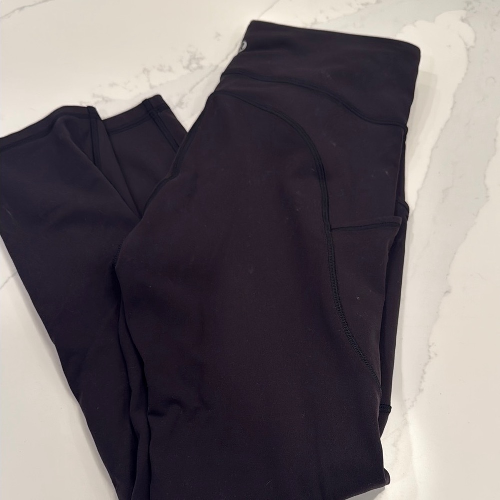 Lululemon 25” align Leggings with pockets